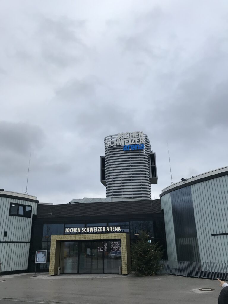Skydiver in Taufkirchen von Jochen Schweizer.